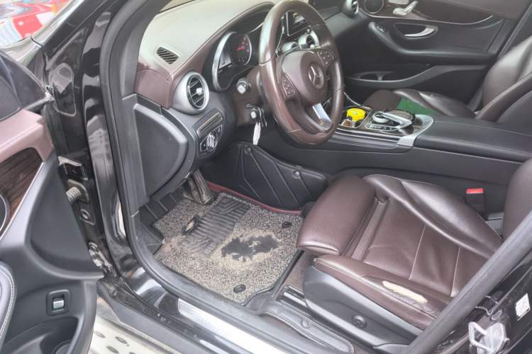 Used Mercedes-Benz GLC 2018 Facelifted GLC 260 4MATIC Dynamic Edition Driver Seat