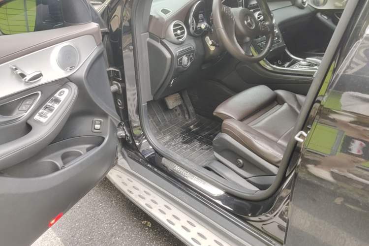 Used Mercedes-Benz GLC 2018 Facelift GLC 200 4MATIC Driver Seat