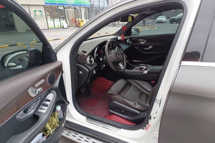 Used Mercedes-Benz GLC 2018 GLC 300 4MATIC Sport Edition Driver Seat