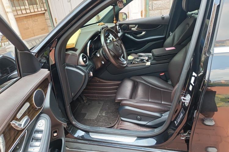 Used Mercedes-Benz GLC 2018 GLC 260 4MATIC Dynamic Edition Driver Seat