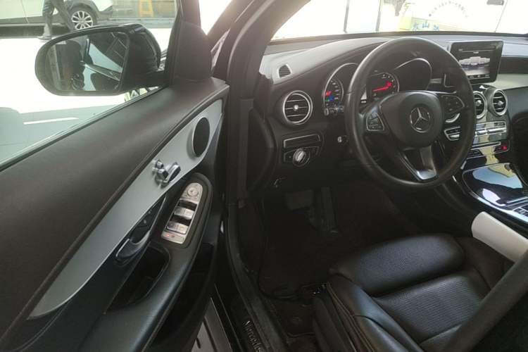 Used Mercedes-Benz GLC 2018 Facelift GLC 200 4MATIC Driver Seat