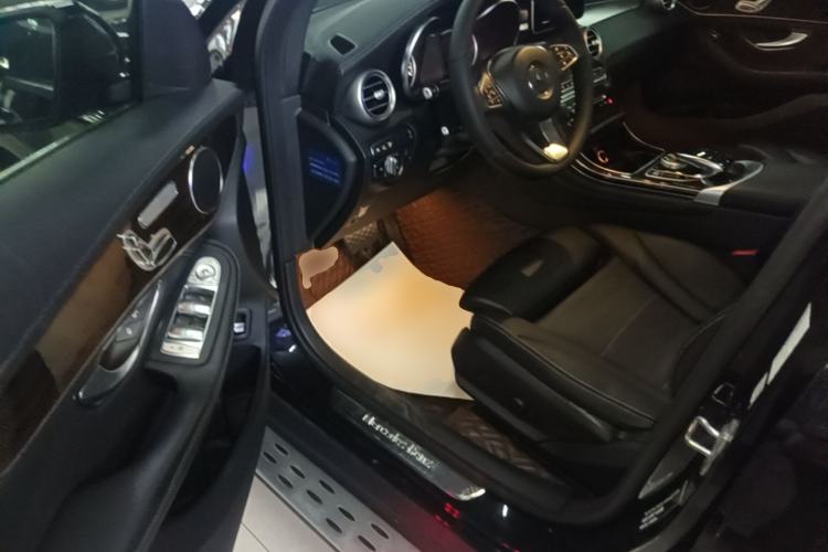 Used Mercedes-Benz GLC 2018 Facelift GLC 260 4MATIC Luxury Edition Driver Seat