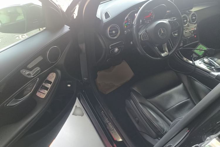 Used Mercedes-Benz GLC 2018 GLC 260 4MATIC Dynamic Edition Driver Seat