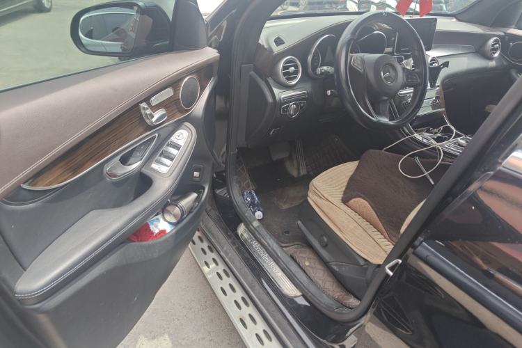 Used Mercedes-Benz GLC 2018 GLC 260 4MATIC Luxury Model Driver Seat