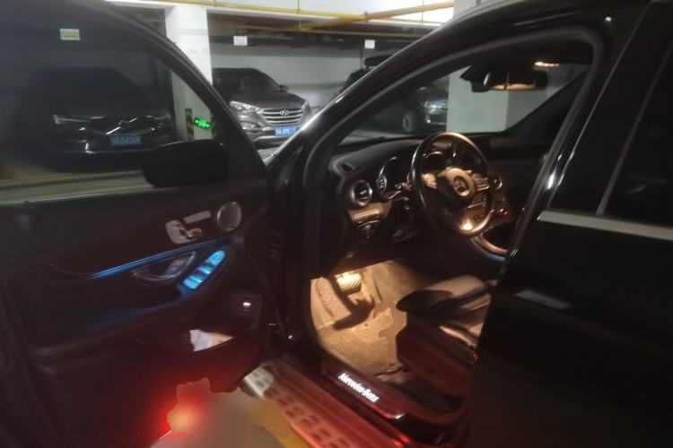 Used Mercedes-Benz GLC 2018 GLC 300 4MATIC Sport Edition Driver Seat