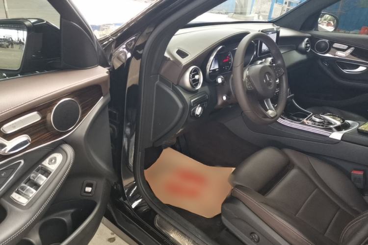 Used Mercedes-Benz GLC 2018 Facelifted GLC 260 4MATIC Dynamic Edition Driver Seat