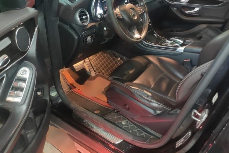 Used Mercedes-Benz GLC 2018 Facelifted GLC 260 4MATIC Dynamic Edition Driver Seat