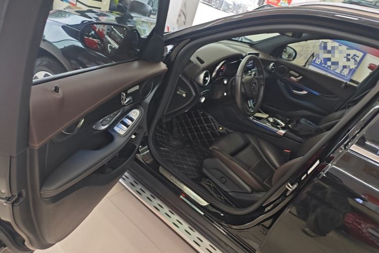 Used Mercedes-Benz GLC 2018 Facelift GLC 260 4MATIC Luxury Edition Driver Seat