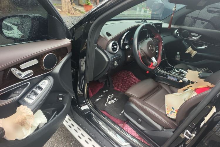 Used Mercedes-Benz GLC 2018 Facelifted GLC 260 4MATIC Dynamic Edition Driver Seat