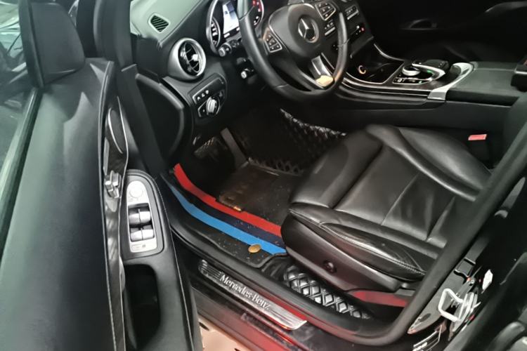 Used Mercedes-Benz GLC 2018 GLC 300 4MATIC Sport Edition Driver Seat