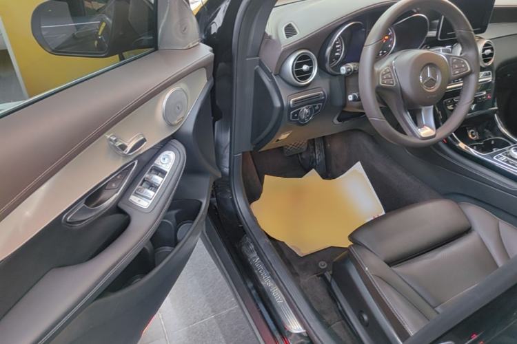 Used Mercedes-Benz GLC 2018 Facelift GLC 200 4MATIC Driver Seat