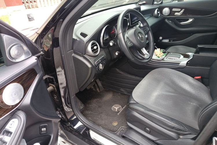 Used Mercedes-Benz GLC 2018 GLC 260 4MATIC Luxury Model Driver Seat