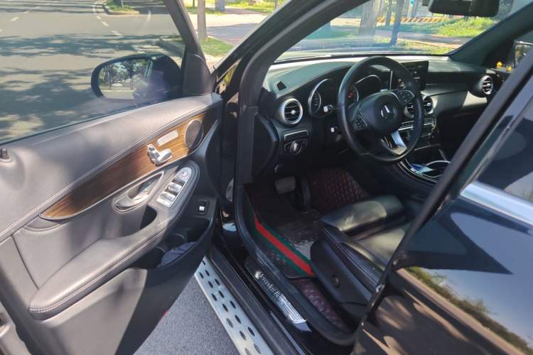 Used Mercedes-Benz GLC 2018 GLC 260 4MATIC Dynamic Edition Driver Seat