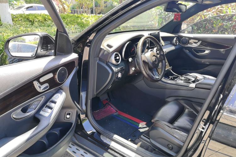 Used Mercedes-Benz GLC 2018 GLC 260 4MATIC Dynamic Edition Driver Seat