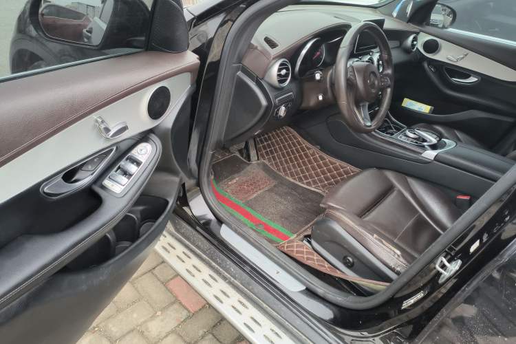 Used Mercedes-Benz GLC 2018 Facelift GLC 200 4MATIC Driver Seat
