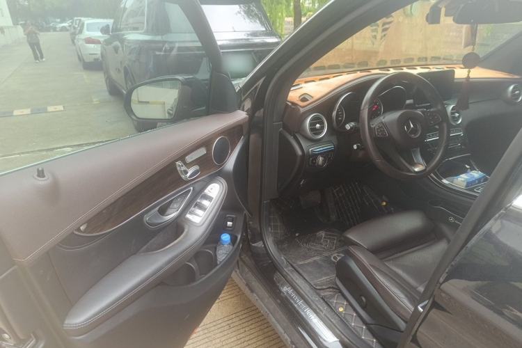 Used Mercedes-Benz GLC 2018 Facelifted GLC 260 4MATIC Dynamic Edition Driver Seat