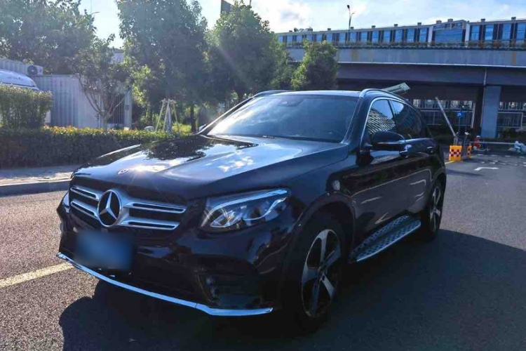 Ojetý Mercedes-Benz GLC 2018 GLC 260 4MATIC Luxury Model Guazi used car, China used car export, Used car for sale, Used cars, Cheapest cars for sale