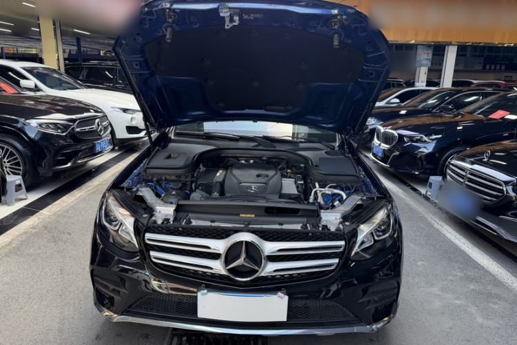 Used Mercedes-Benz GLC 2018 GLC 260 4MATIC Dynamic Edition Engine Bay