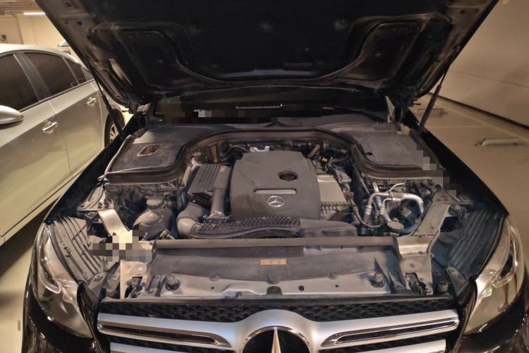 Used Mercedes-Benz GLC 2018 GLC 260 4MATIC Dynamic Edition Engine Bay
