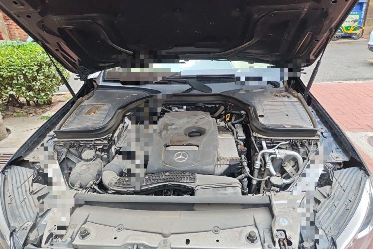 Used Mercedes-Benz GLC 2018 GLC 260 4MATIC Dynamic Edition Engine Bay