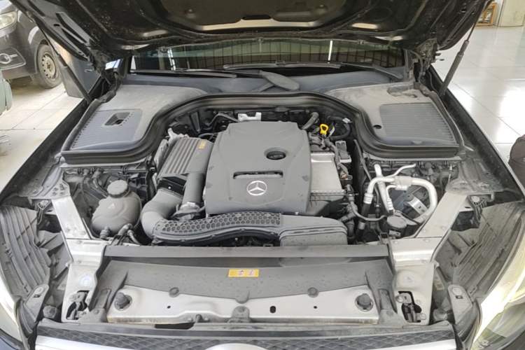 Used Mercedes-Benz GLC 2018 Facelift GLC 200 4MATIC Engine Bay