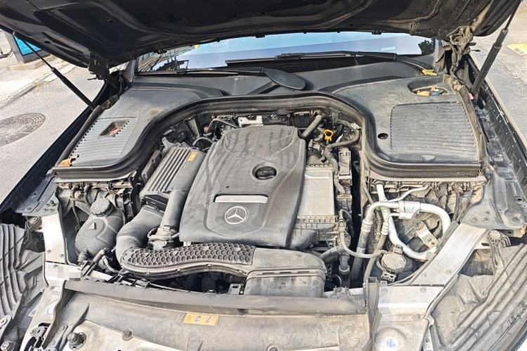 Used Mercedes-Benz GLC 2018 Facelift GLC 260 4MATIC Luxury Edition Engine Bay
