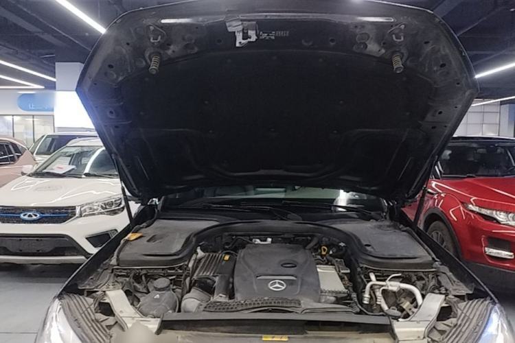 Used Mercedes-Benz GLC 2018 Facelifted GLC 260 4MATIC Dynamic Edition Engine Bay