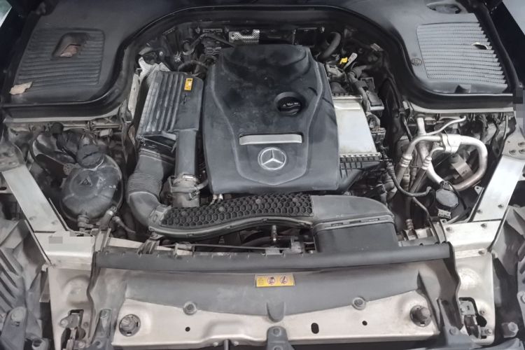 Used Mercedes-Benz GLC 2018 GLC 260 4MATIC Dynamic Edition Engine Bay