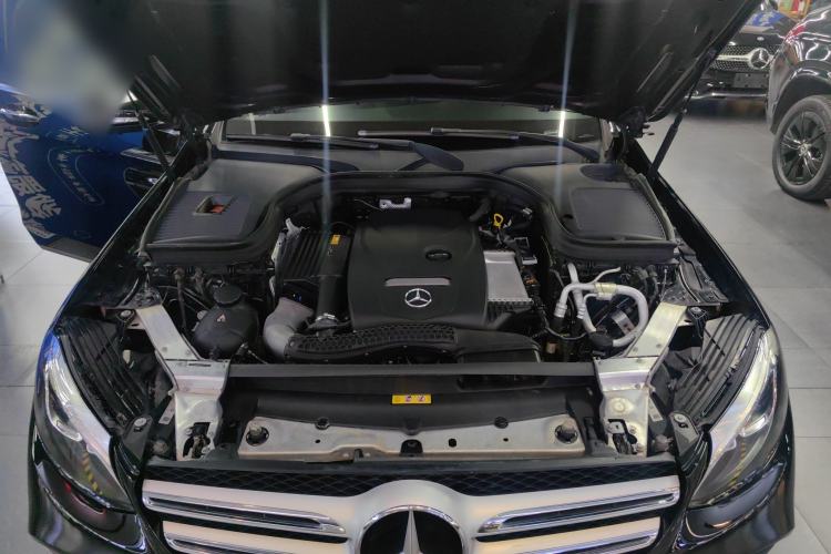 Used Mercedes-Benz GLC 2018 Facelift GLC 260 4MATIC Luxury Edition Engine Bay