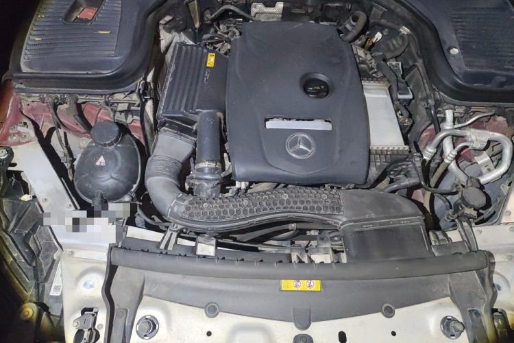 Used Mercedes-Benz GLC 2018 GLC 260 4MATIC Dynamic Edition Engine Bay