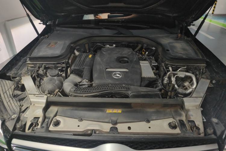 Used Mercedes-Benz GLC 2018 GLC 260 4MATIC Dynamic Edition Engine Bay