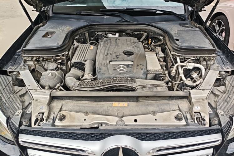 Used Mercedes-Benz GLC 2018 Facelift GLC 260 4MATIC Luxury Edition Engine Bay