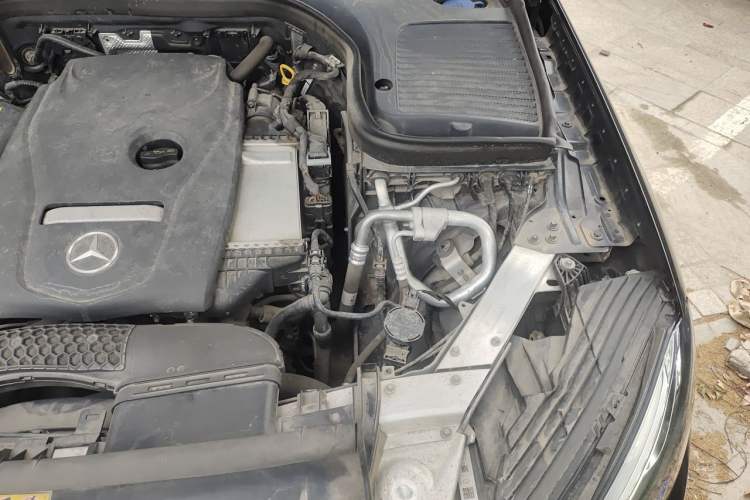 Used Mercedes-Benz GLC 2018 GLC 200 4MATIC Engine Bay Left