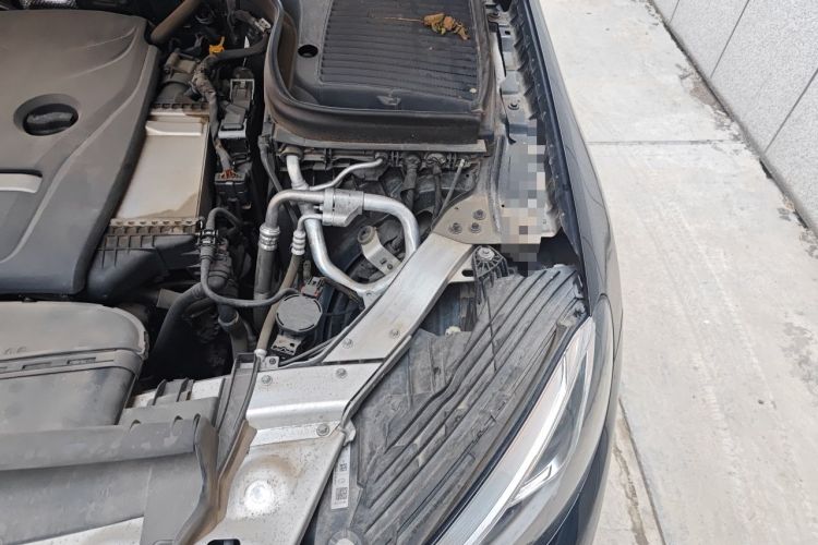 Used Mercedes-Benz GLC 2018 Facelift GLC 260 4MATIC Luxury Edition Engine Bay Left