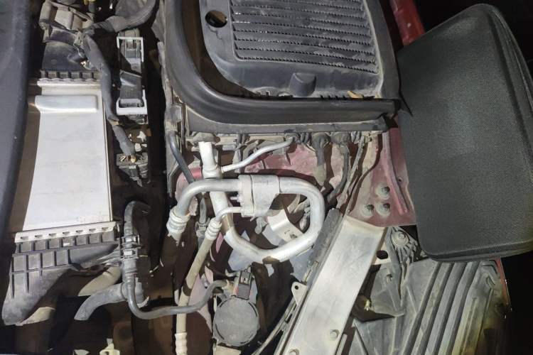 Used Mercedes-Benz GLC 2018 GLC 260 4MATIC Dynamic Edition Engine Bay Left