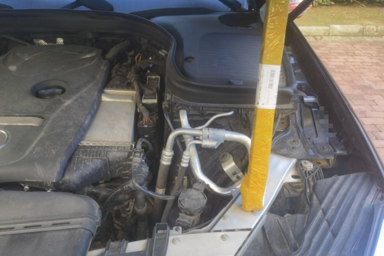 Used Mercedes-Benz GLC 2018 GLC 300 4MATIC Sport Edition Engine Bay Left