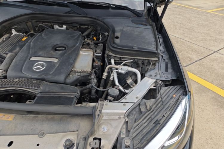 Used Mercedes-Benz GLC 2018 GLC 260 4MATIC Luxury Model Engine Bay Left