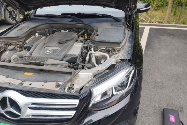 Used Mercedes-Benz GLC 2018 Facelift GLC 200 4MATIC Engine Bay Left