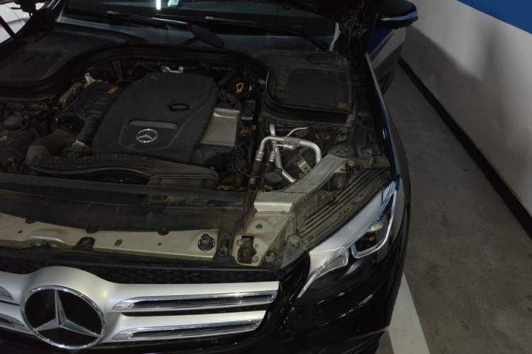 Used Mercedes-Benz GLC 2018 Facelift GLC 260 4MATIC Luxury Edition Engine Bay Left