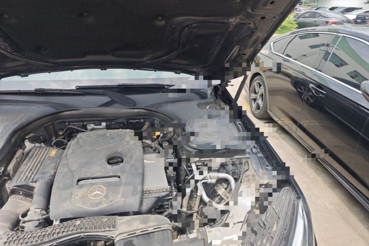 Used Mercedes-Benz GLC 2018 GLC 260 4MATIC Luxury Model Engine Bay Left