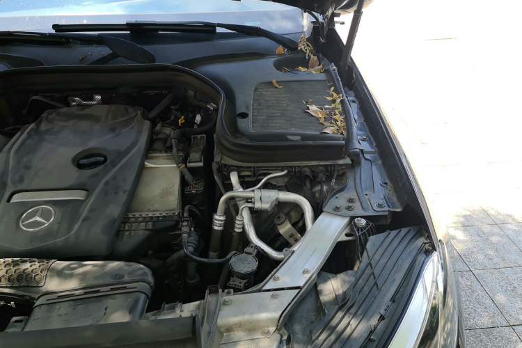 Used Mercedes-Benz GLC 2018 GLC 260 4MATIC Dynamic Edition Engine Bay Left