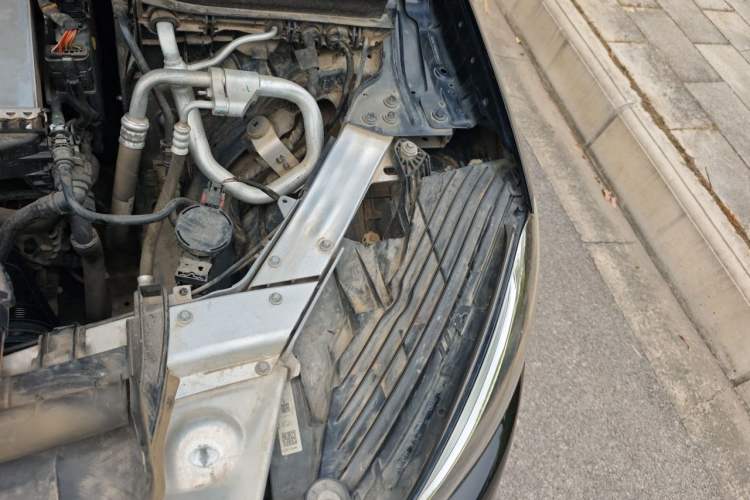 Used Mercedes-Benz GLC 2018 GLC 260 4MATIC Dynamic Edition Engine Bay Left