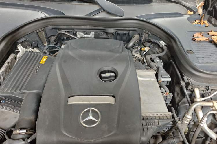 Used Mercedes-Benz GLC 2018 GLC 300 4MATIC Sport Edition Engine Bay Left