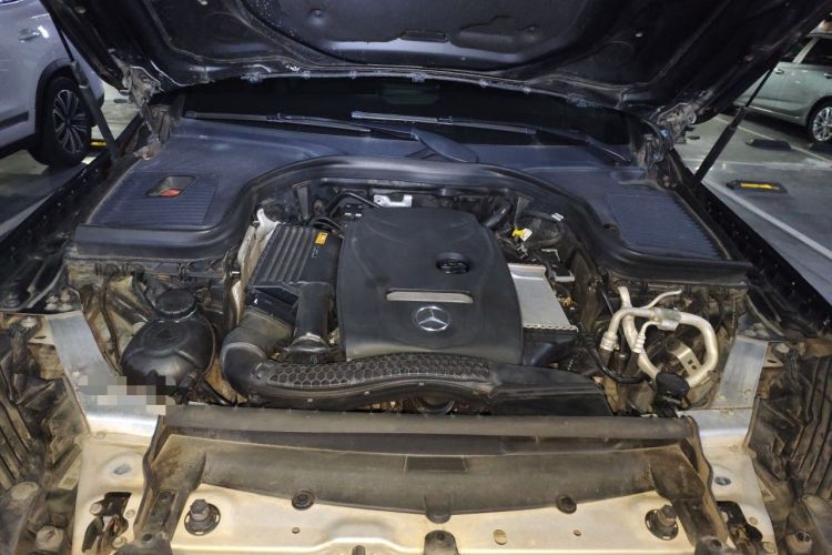 Used Mercedes-Benz GLC 2018 GLC 260 4MATIC Luxury Model Engine Bay