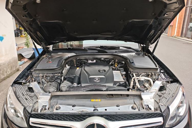 Used Mercedes-Benz GLC 2018 Refreshed GLC 300 4MATIC Dynamic Edition Engine Bay