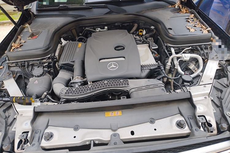 Used Mercedes-Benz GLC 2018 Facelift GLC 260 4MATIC Luxury Edition Engine Bay