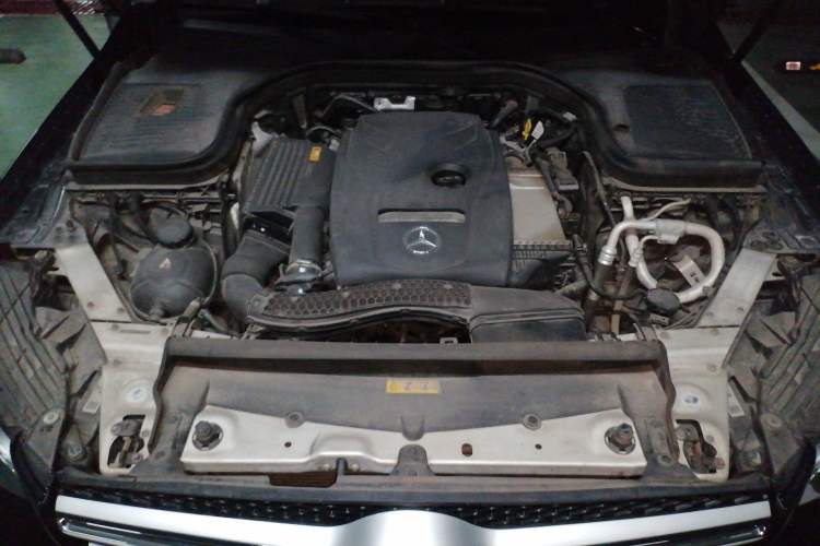 Used Mercedes-Benz GLC 2018 Refreshed GLC 300 4MATIC Dynamic Edition Engine Bay
