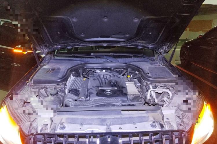 Used Mercedes-Benz GLC 2018 Facelift GLC 260 4MATIC Luxury Edition Engine Bay