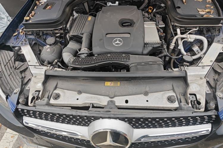Used Mercedes-Benz GLC 2018 Facelift GLC 260 4MATIC Luxury Edition Engine Bay