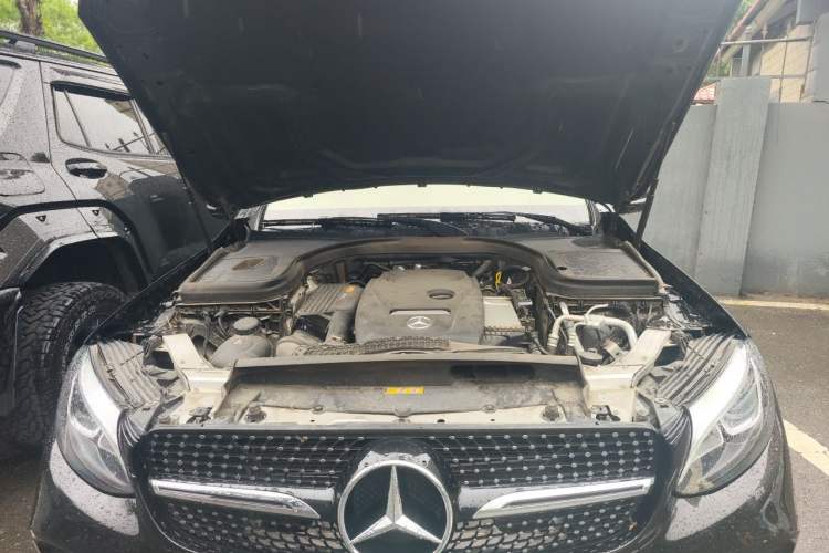 Used Mercedes-Benz GLC 2018 Facelifted GLC 260 4MATIC Dynamic Edition Engine Bay